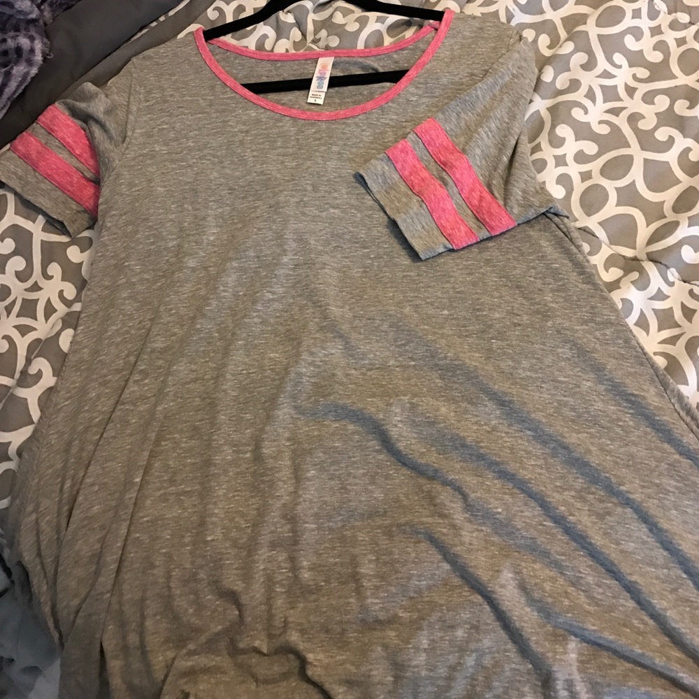 Lularoe perfect tee