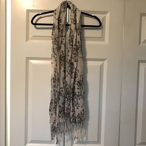 Black and white flower scarf