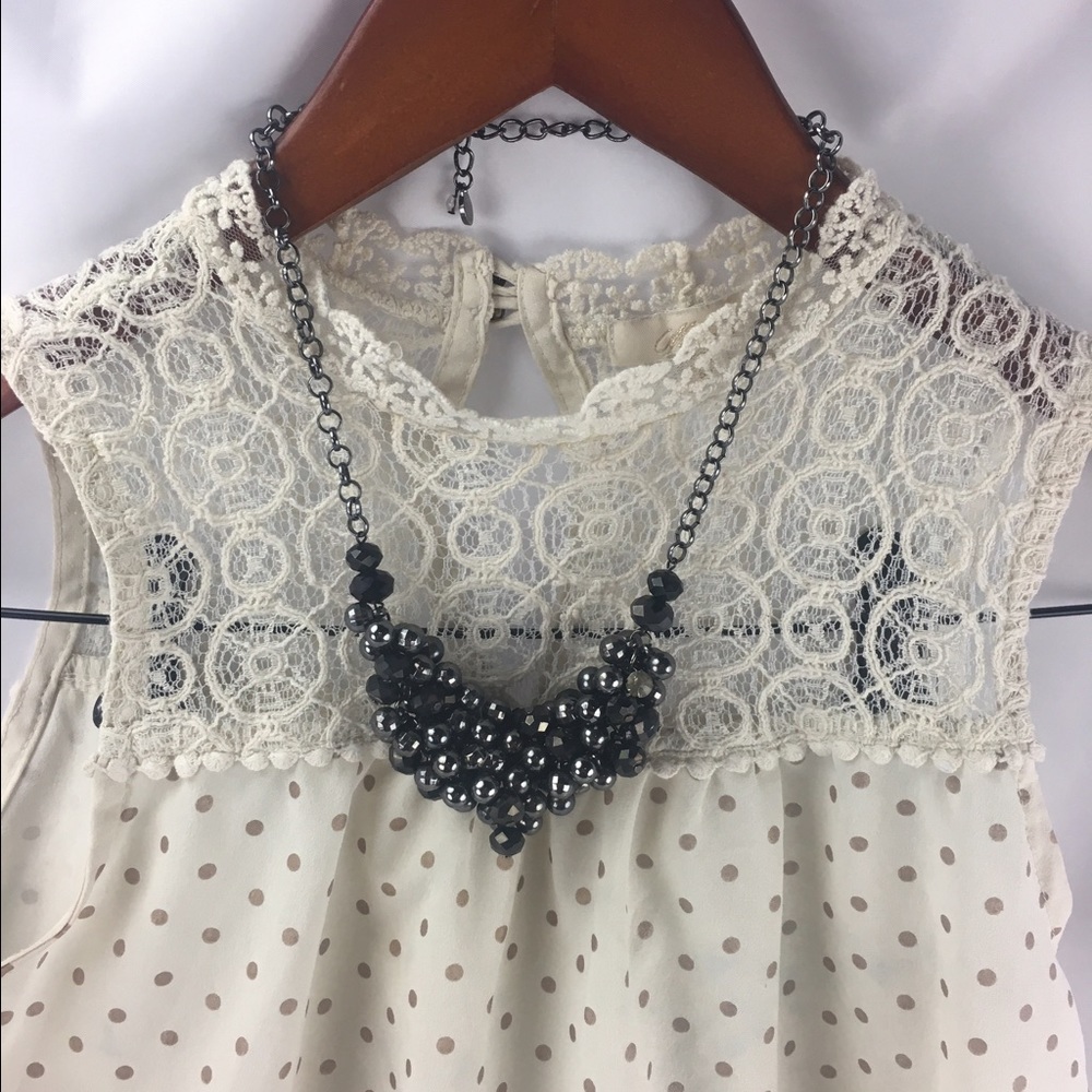 Statement necklace
