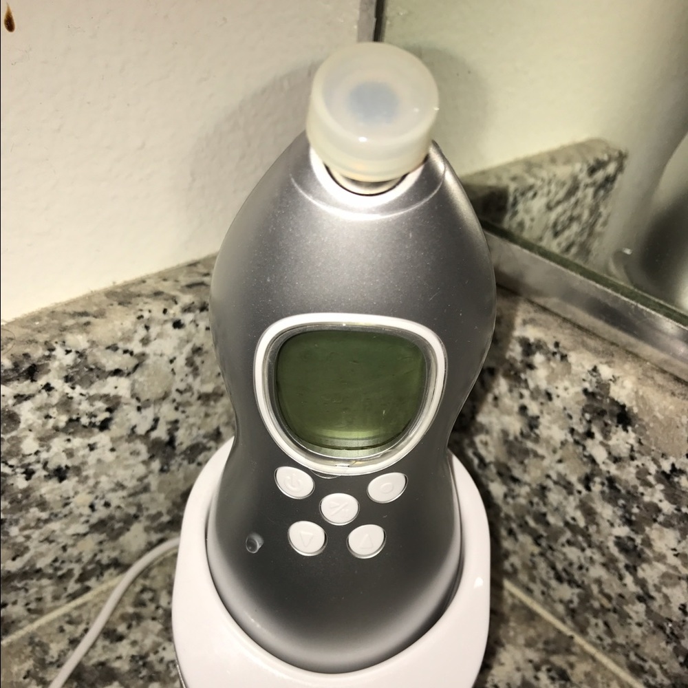Rodan & Fields Microdermabrasion personal machine