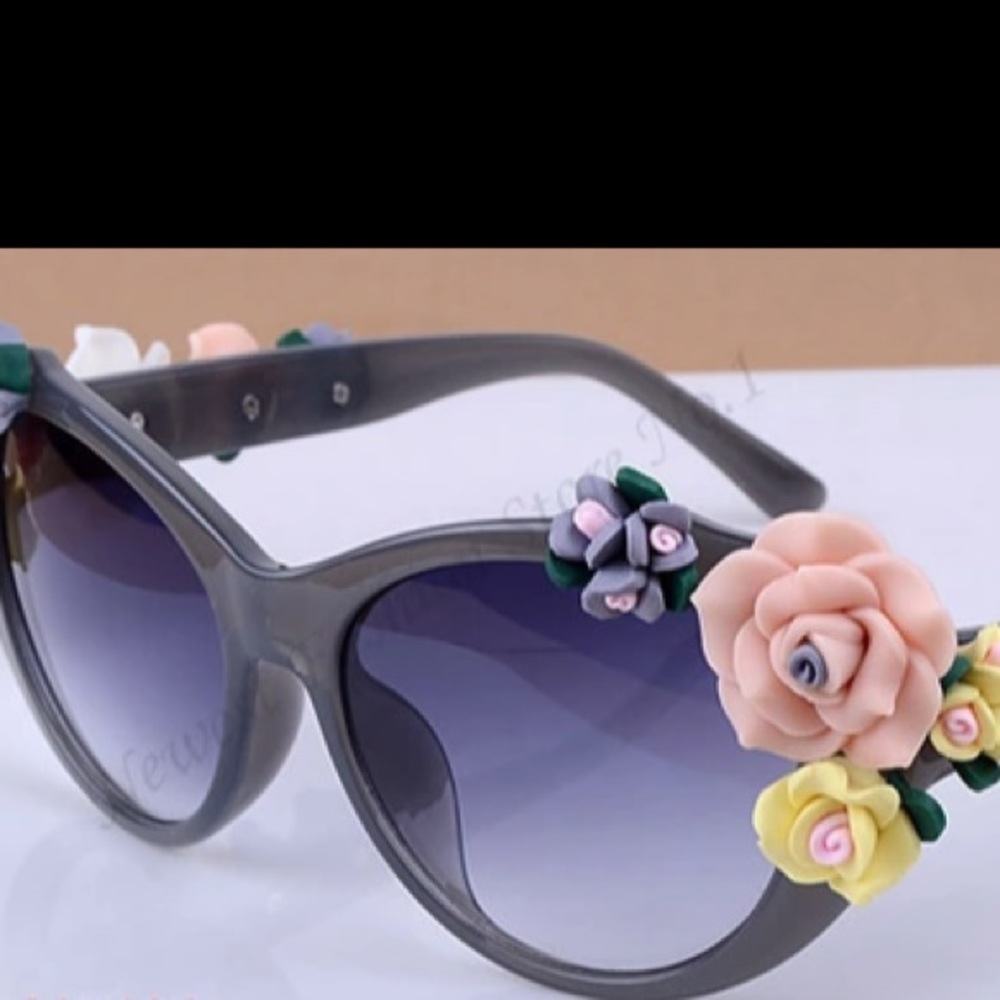 GRAY Floral CatEyes