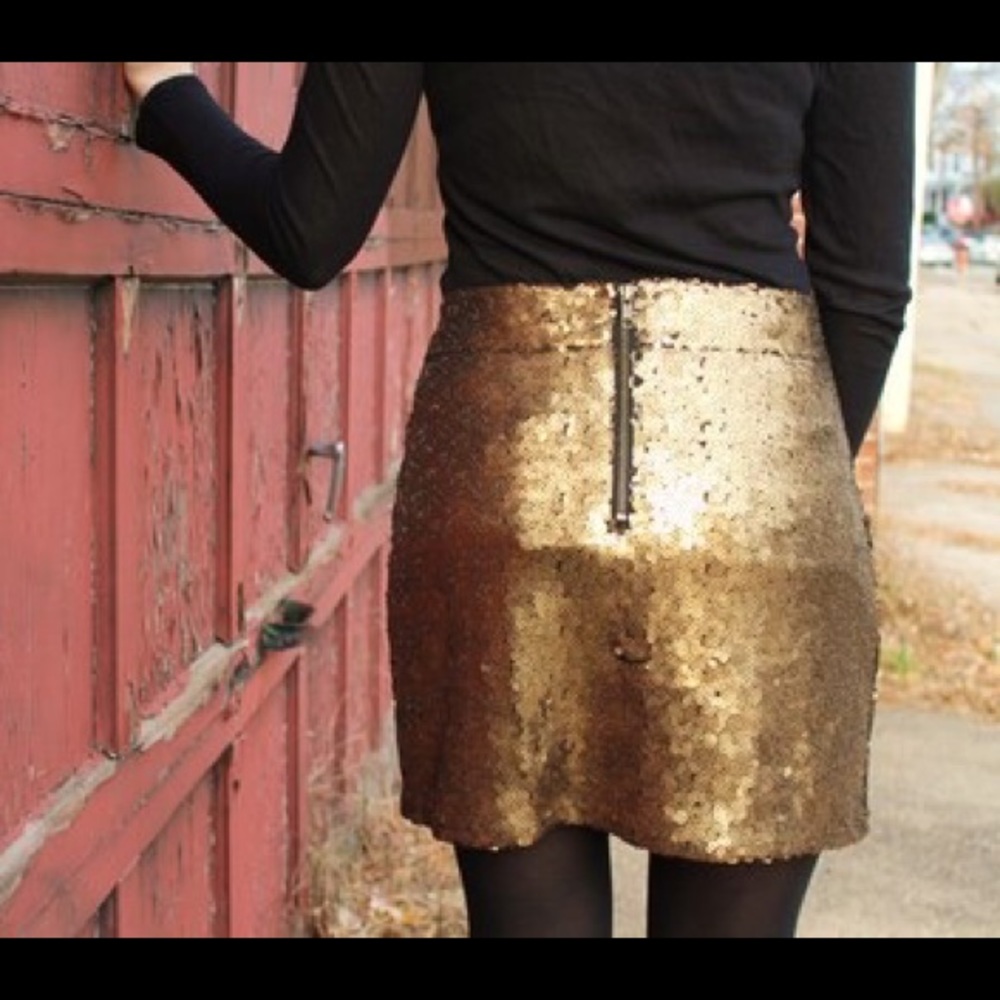 Gold Sequin Mini Skirt - Picture 2 of 3