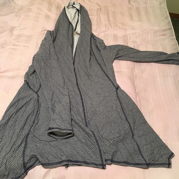 Democracy cardigan - Picture 2 of 4