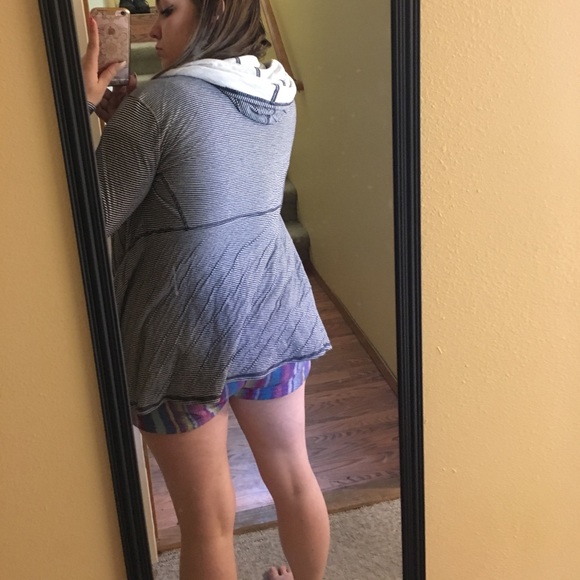 Democracy cardigan - Picture 4 of 4