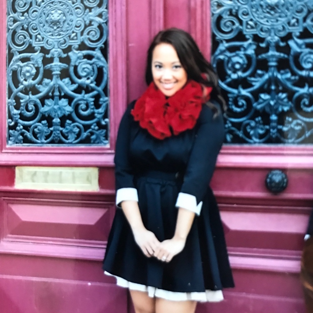 Red rosette scarf