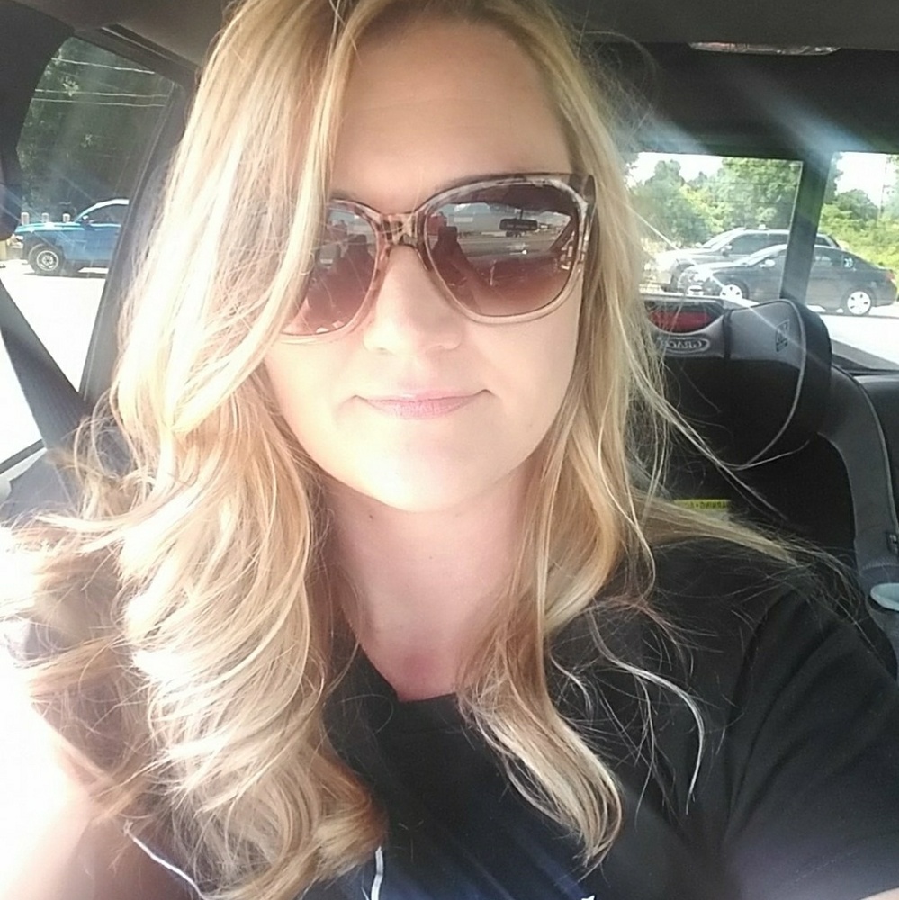 Meet your Posher, Angie