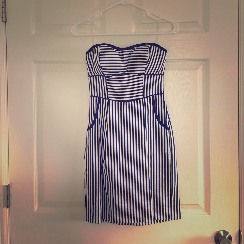 Navy & White Strapless w/Pockets