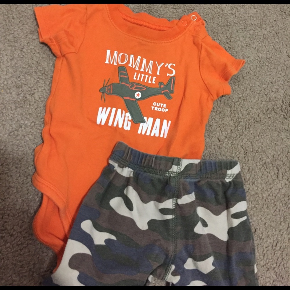 Mommy wing man 💙