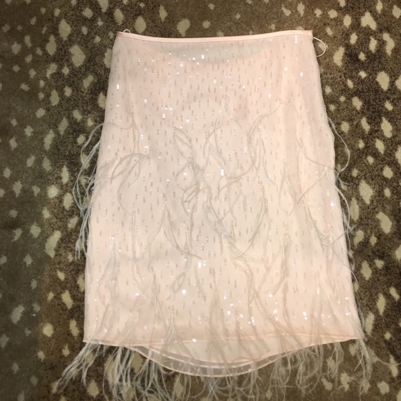 Oscar de la Renta cashmere sweater & feather skirt - Picture 3 of 7