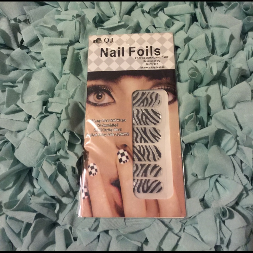 ❤️ 5 for $20❤️ Nail Decals. Great bundle item!!
