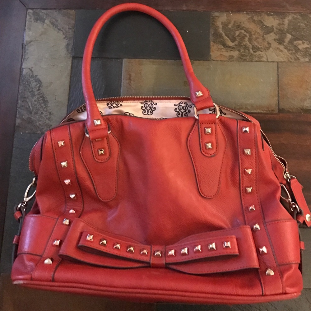 Jessica Simpson purse
