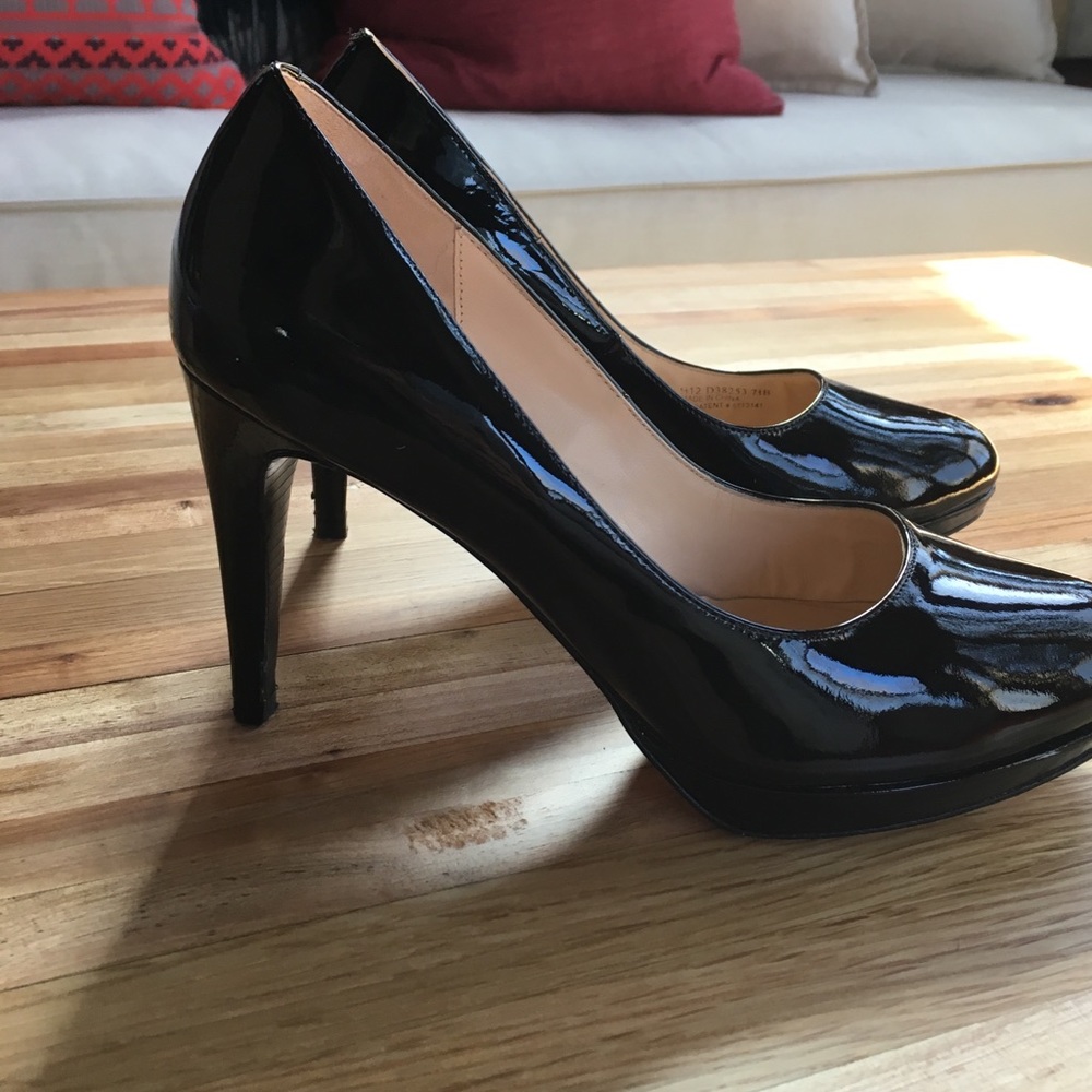 Cole Haan black patent leather heels - Picture 3 of 6