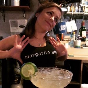 Meet your Posher, Maddie