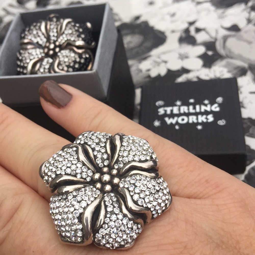 NEW 925 SS crystal pave statement bold flower ring - Picture 2 of 8