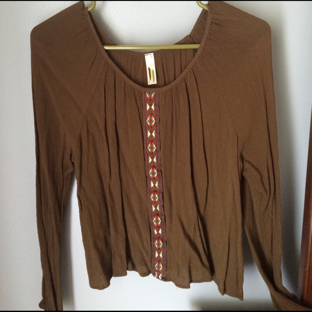 Brown long sleeve tribal top