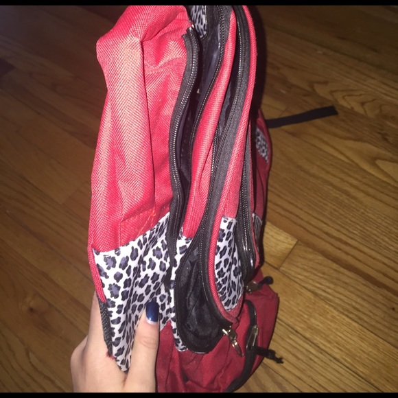 Red leopard backpack - Picture 2 of 2
