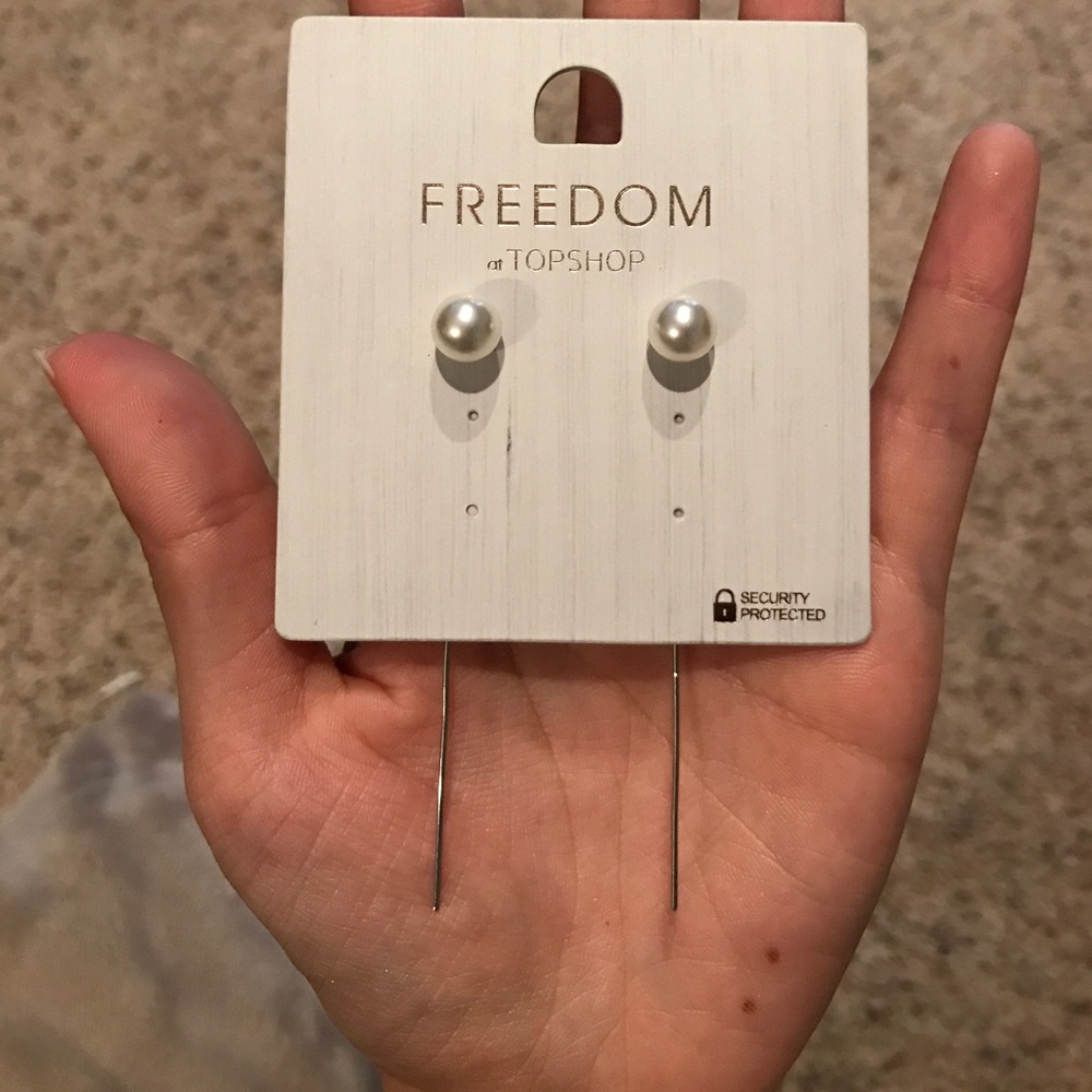 NWT Topshop earrings