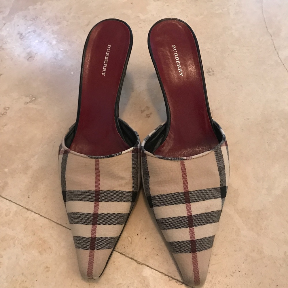 Burberry heels AUTHENTIC💯