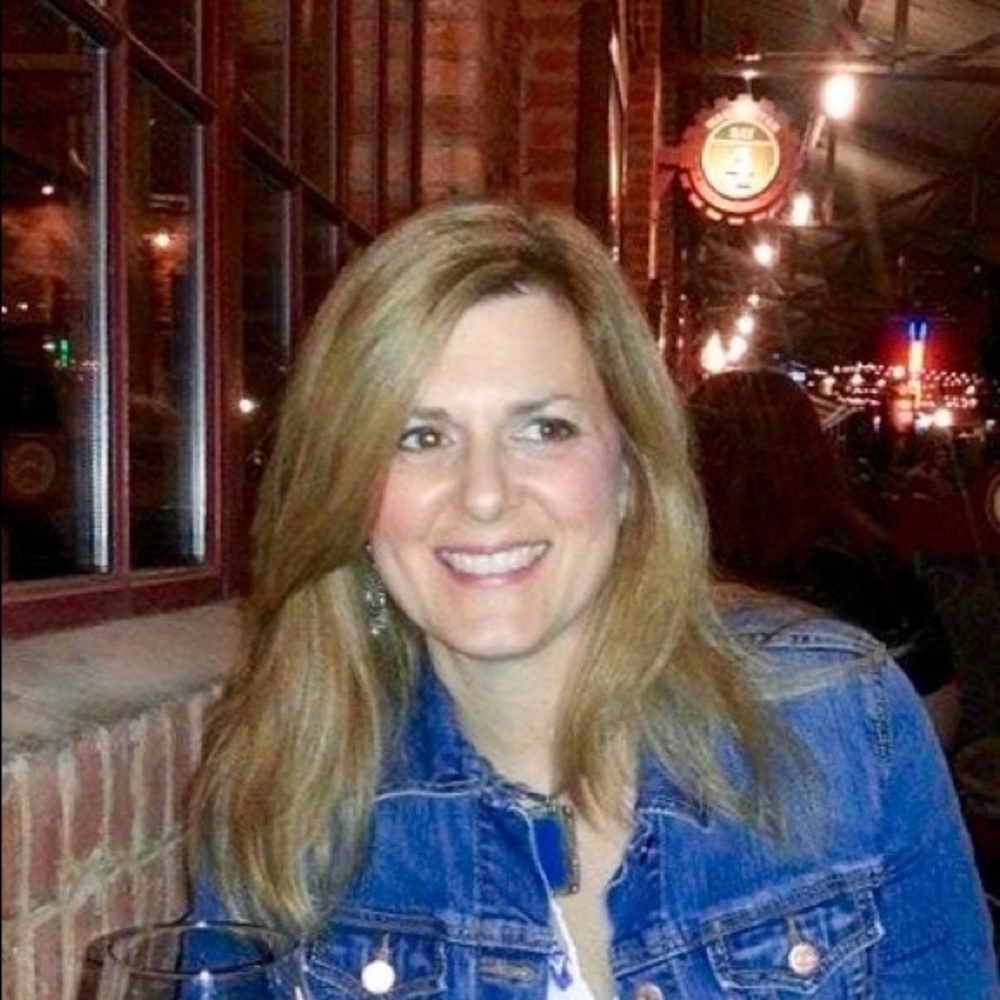 Meet your Posher, Lara