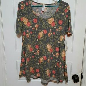 Brand new lularoe Perfect T, XS