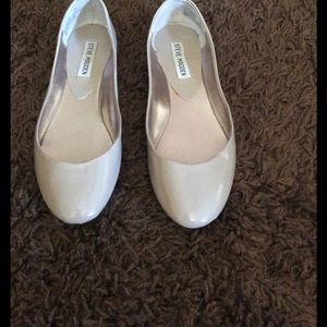 Cream/ Taupe Steve Madden Flats