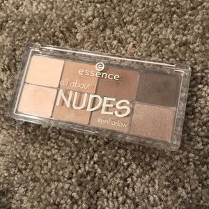 Essence All About Nudes Palette