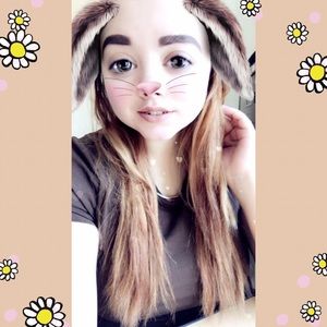 Meet your Posher, Briana