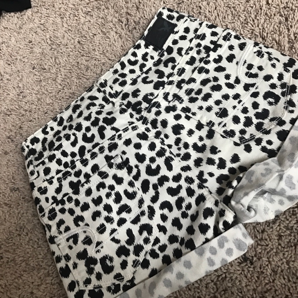 NWOT American eagle shorts