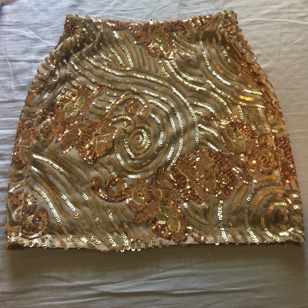 Golden mini skirt