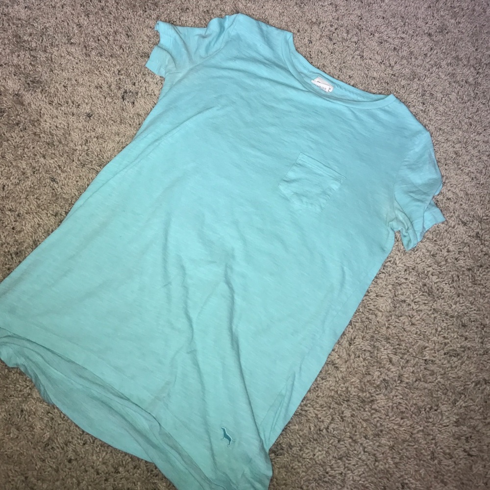 VS pink pocket tee