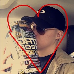 Meet your Posher, Justin
