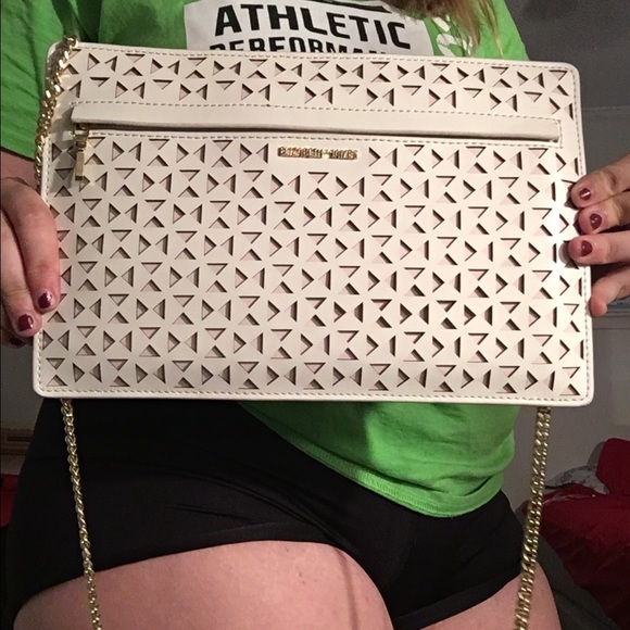 Elizabeth and James gold plated purse - Picture 5 of 7