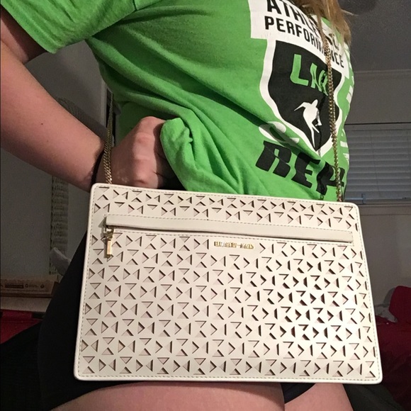 Elizabeth and James gold plated purse - Picture 6 of 7