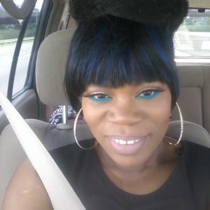 Meet your Posher, Annie