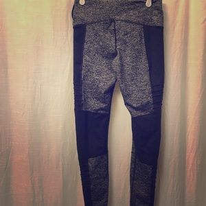 Oiselle moto pants, size 6, grey.