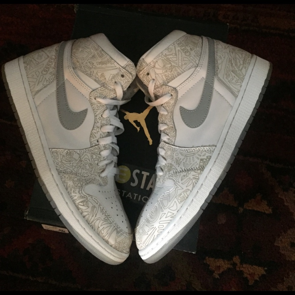 Jordan 1 laser