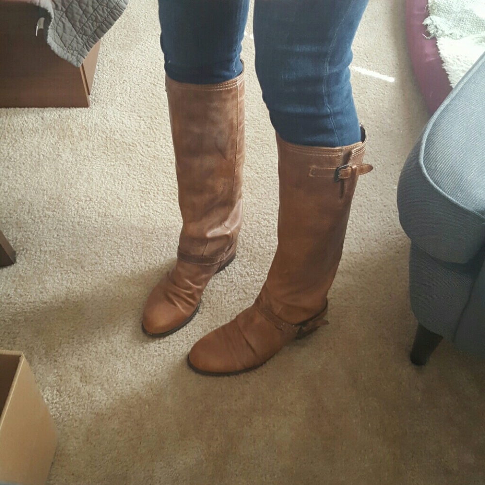 Steve Madden brown leather boots