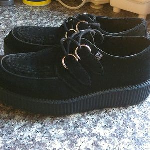 Black Creepers