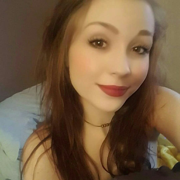 Meet your Posher, Arianna - Picture 1 of 1