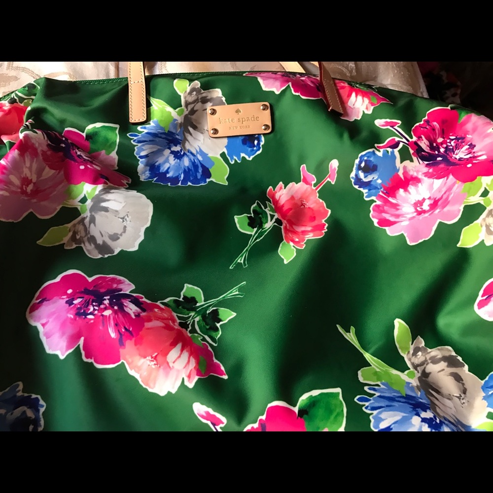 Beautiful Katespade weekender Used once and clean