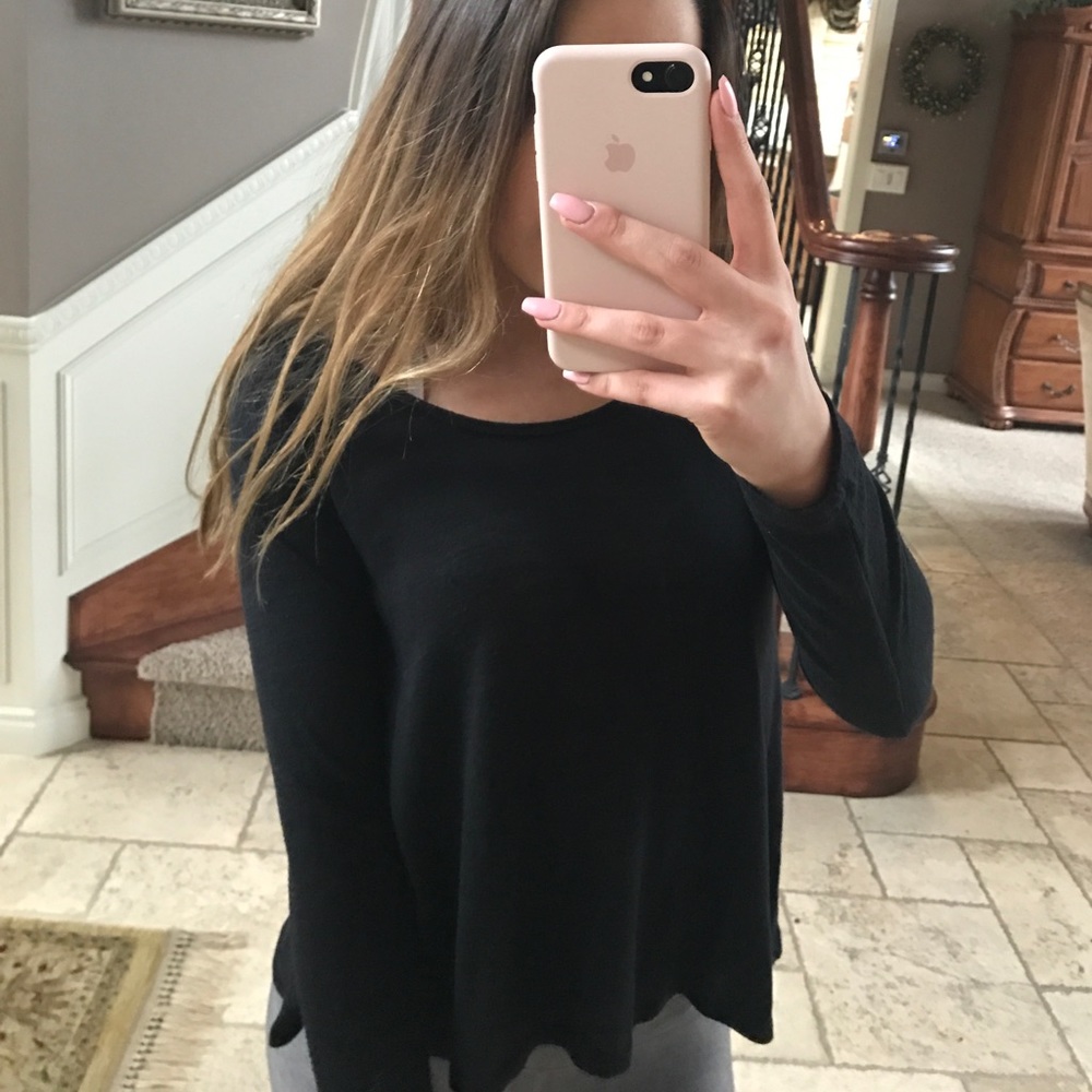 Black long sleeve lace back shirt
