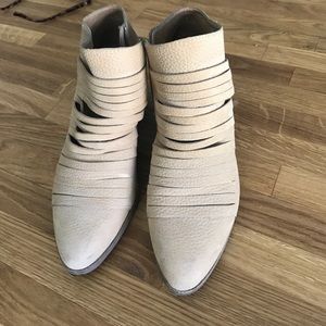 Lucky booties Size 8