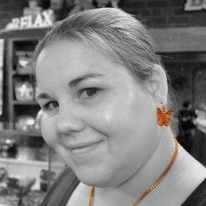 Meet your Posher, Alexis