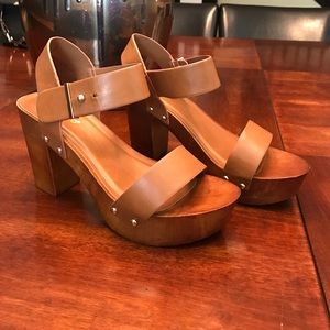 Chunky Heel Wooden Platform