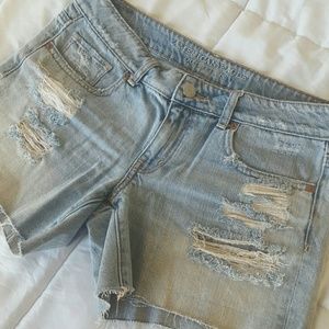 Perfect distressed AEO Midi shorts - sz 8