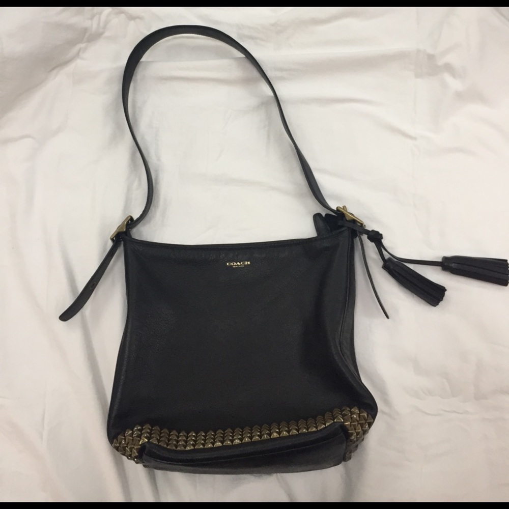 Coach black leather shoulder bag.