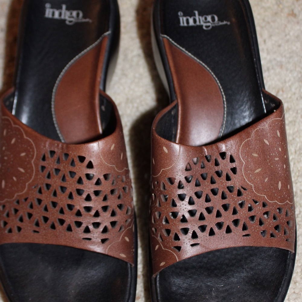 Clarks Indigo slides, size 8.5
