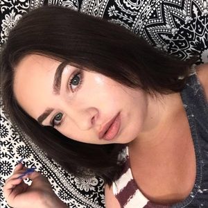 Meet your Posher, Maddie