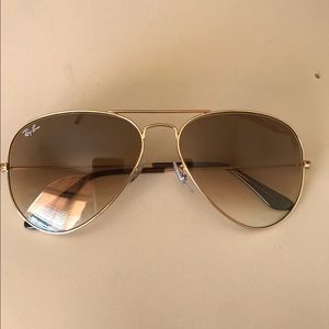 Rayban avaiator sunglasses!