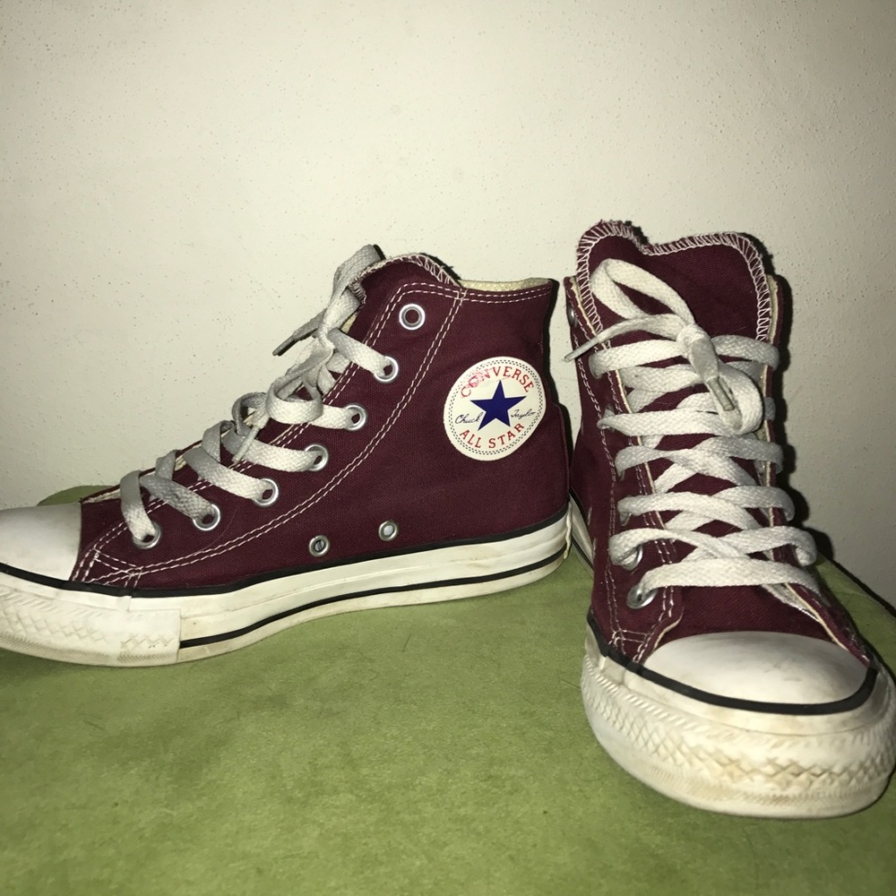 MAROON BURGUNDY HIGH TOP CONVERSE
